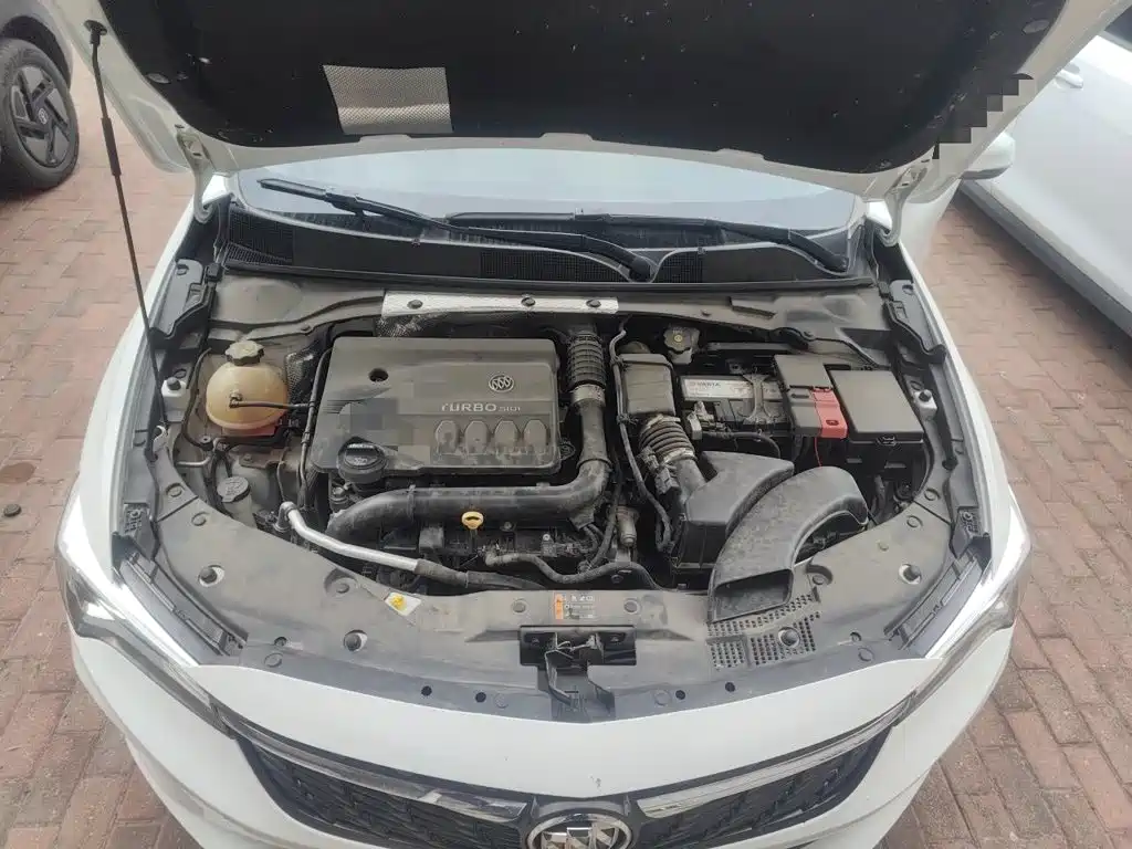 Buick Verano — миниатюра 16
