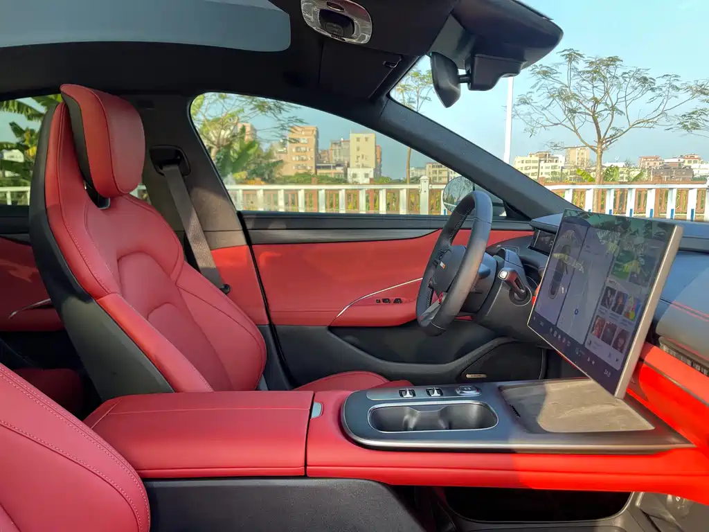 XIAOMI CAR XIAOMI SU7