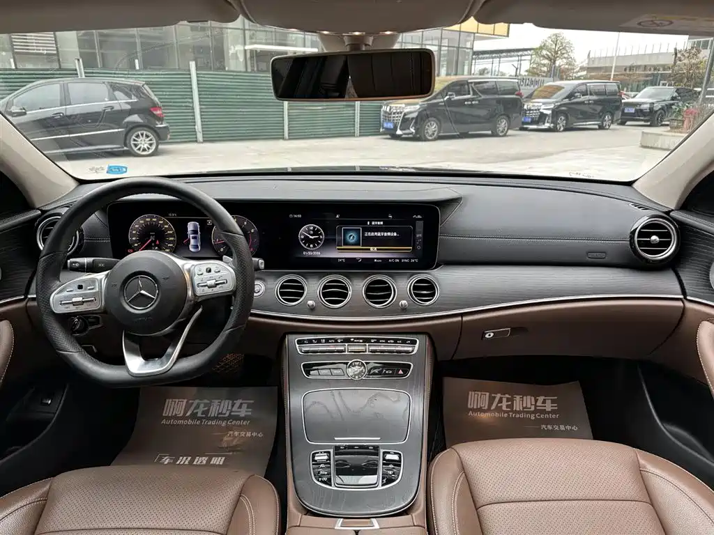 MERCEDES-BENZ E CLASS