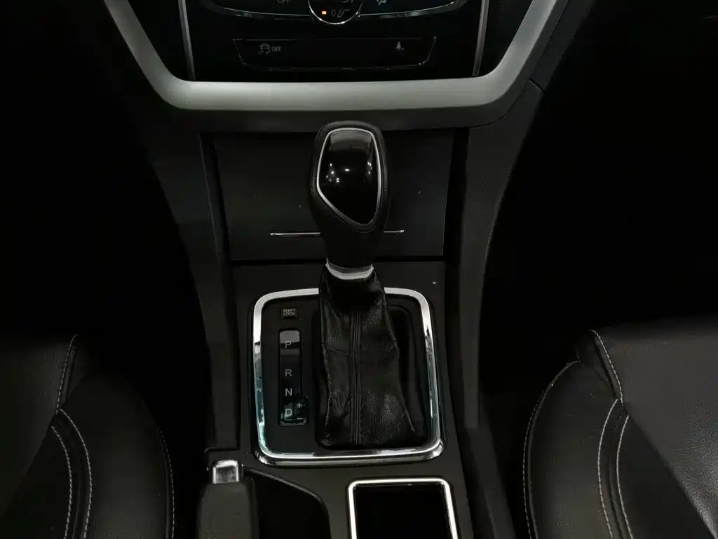Geely Emgrand — миниатюра 13
