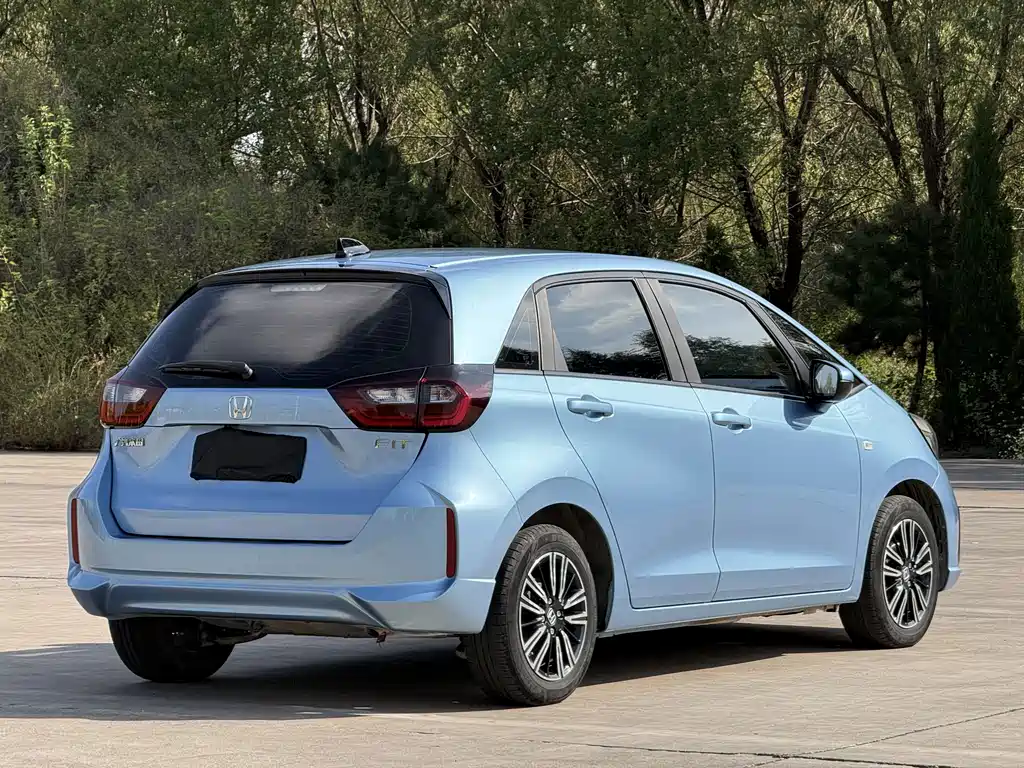 Honda Fit — миниатюра 6
