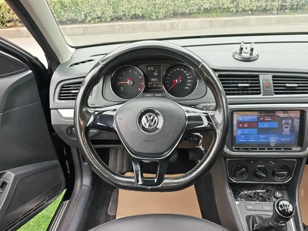 Volkswagen Lavida — миниатюра 11