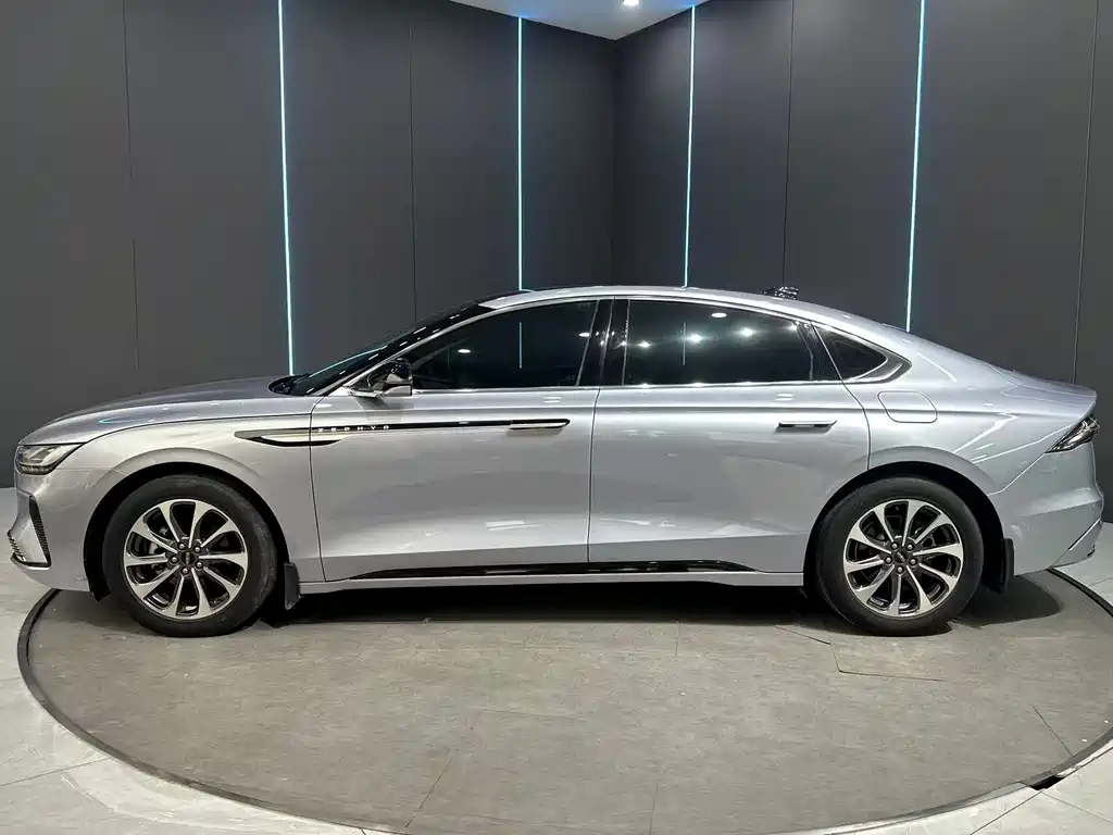 Lincoln Z 2022 i Premium
