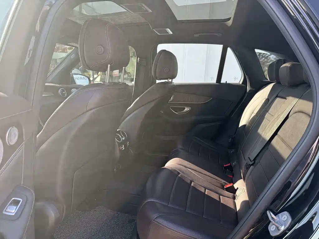 Mercedes-Benz GLC — миниатюра 9