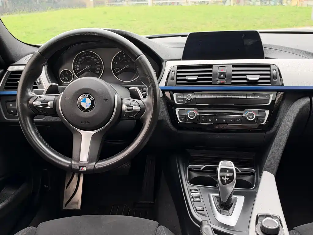 BMW 3 Series — миниатюра 12