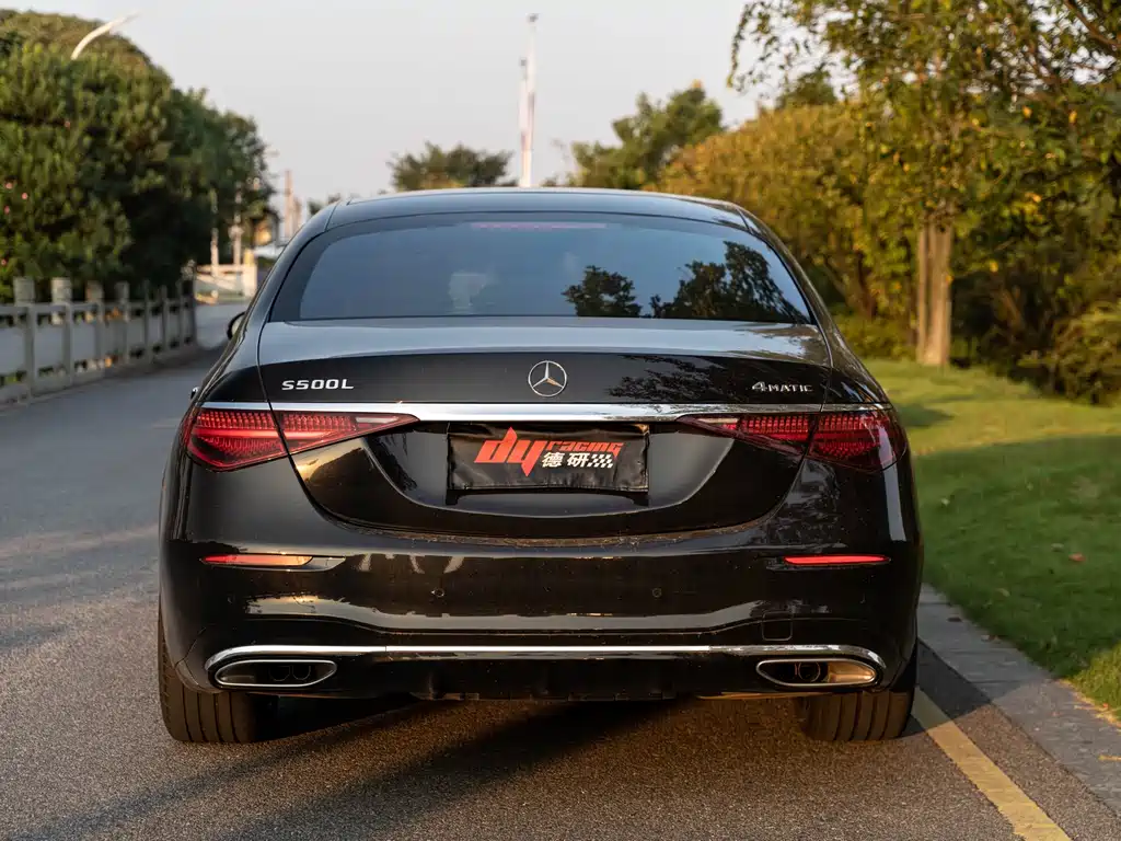 Mercedes-Benz S-Class — миниатюра 5