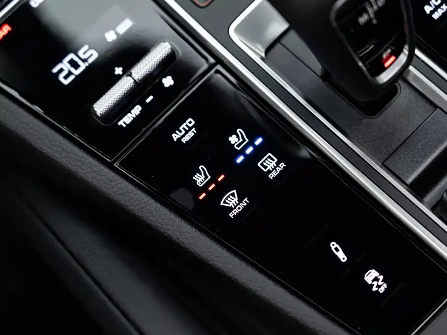 Porsche Cayenne Hybrid — миниатюра 25