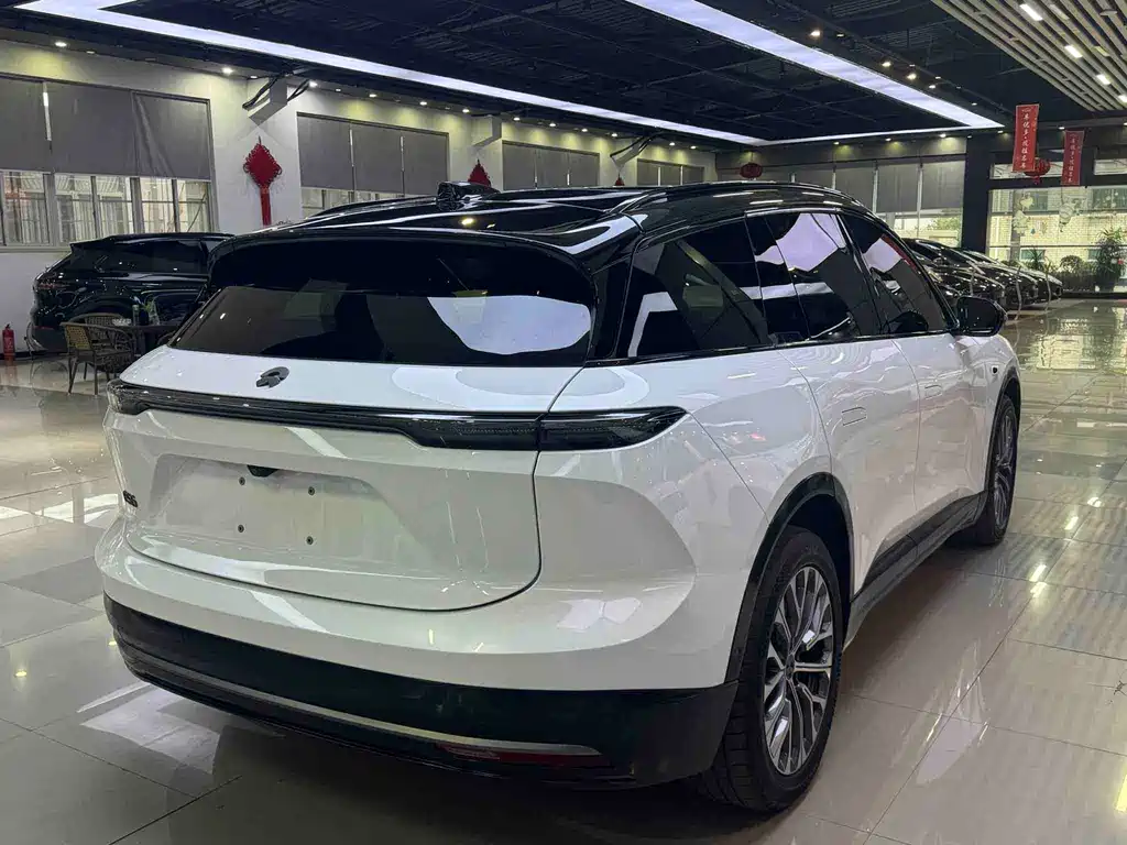 NIO ES6 — миниатюра 12