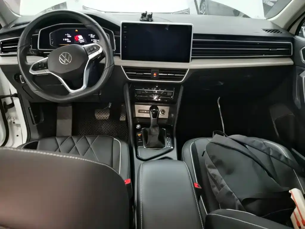 Volkswagen Tiguan L — миниатюра 10