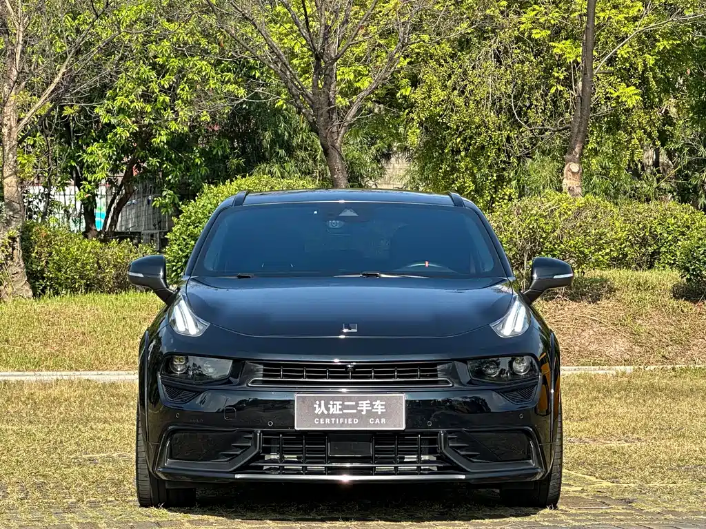 Lynk & Co 02 Hatchback — миниатюра 2