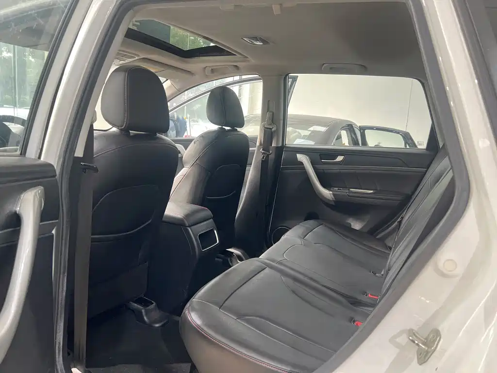 Haval M6 — миниатюра 6