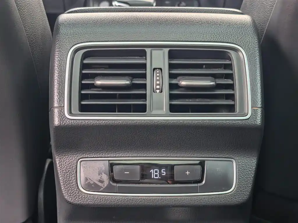 Audi Q5L — миниатюра 13
