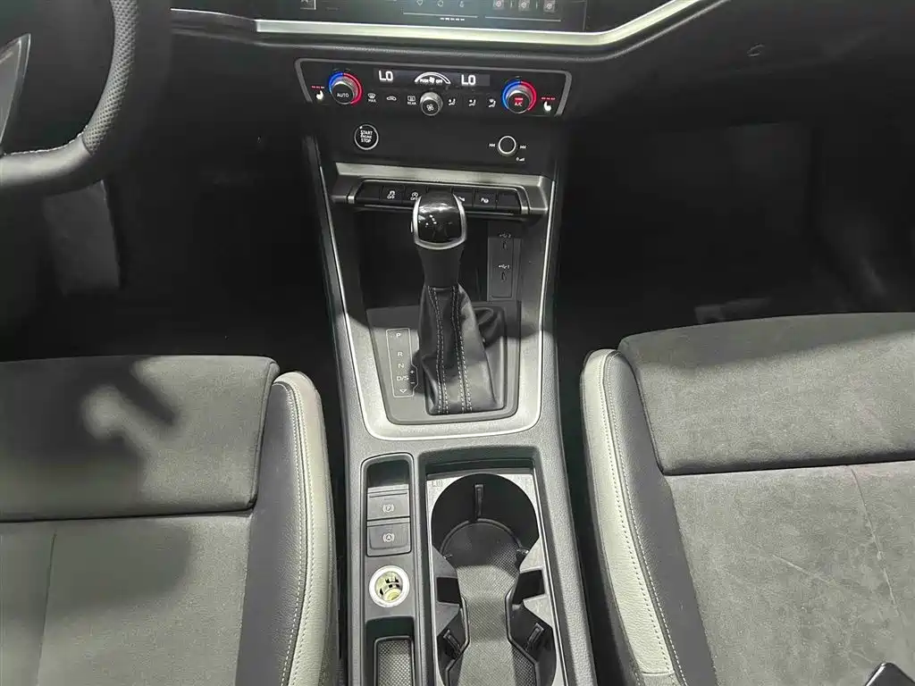 Audi Q3 2022 35 TFSI Fashion