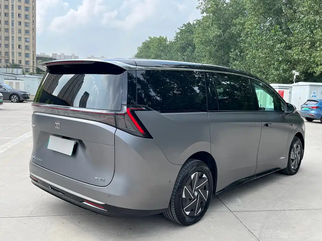 Buick Не похоже, что ты семья. — миниатюра 5