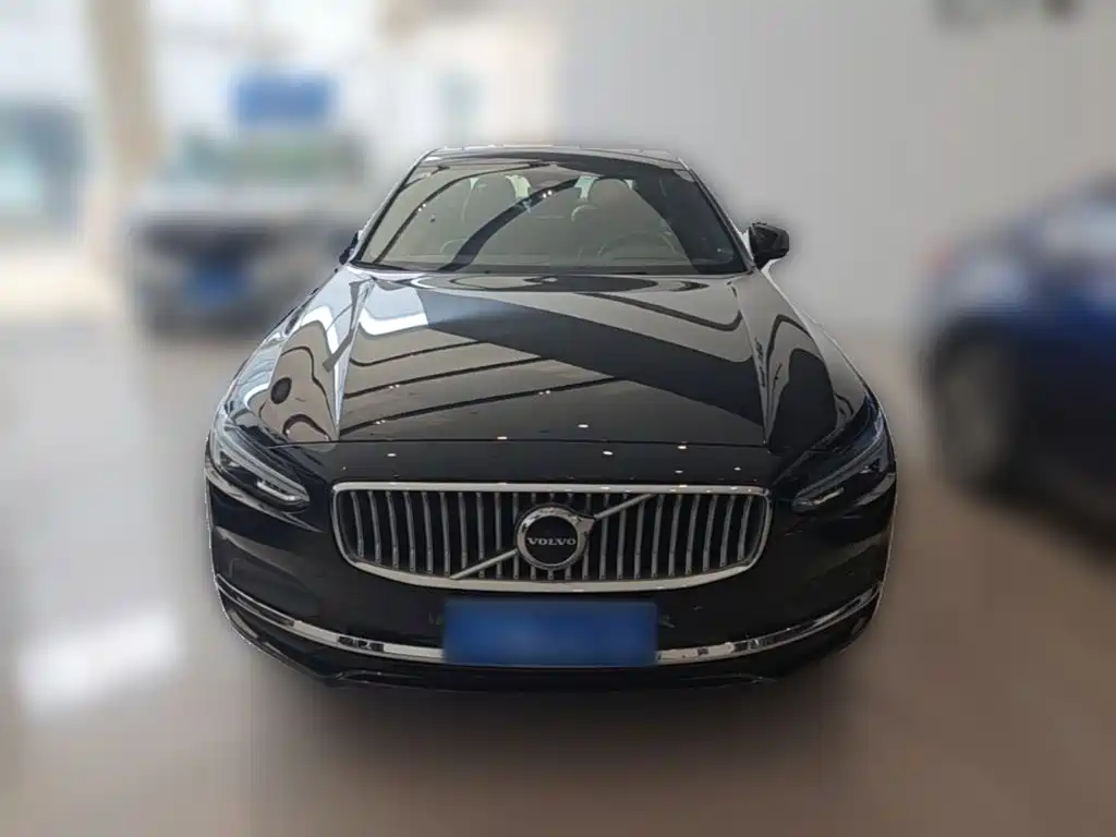 Volvo S90 2024 B5 Luxury