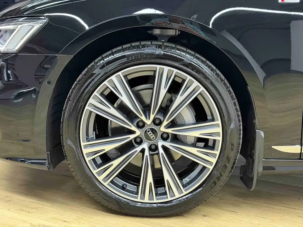Audi A6L — миниатюра 5