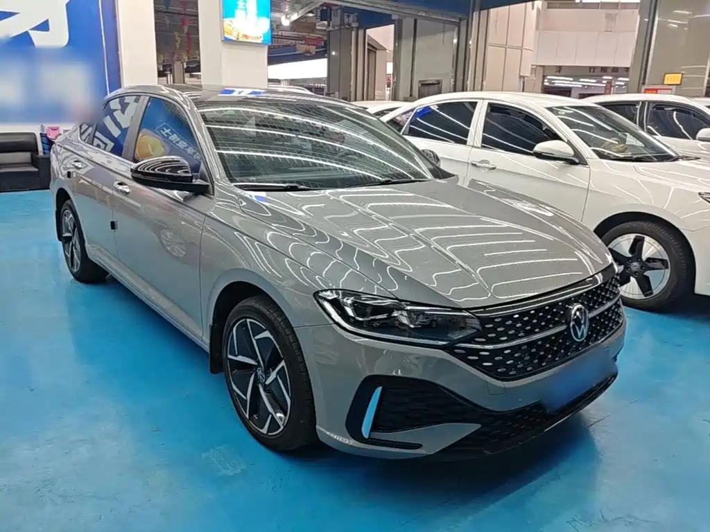 Volkswagen Lavida — миниатюра 4
