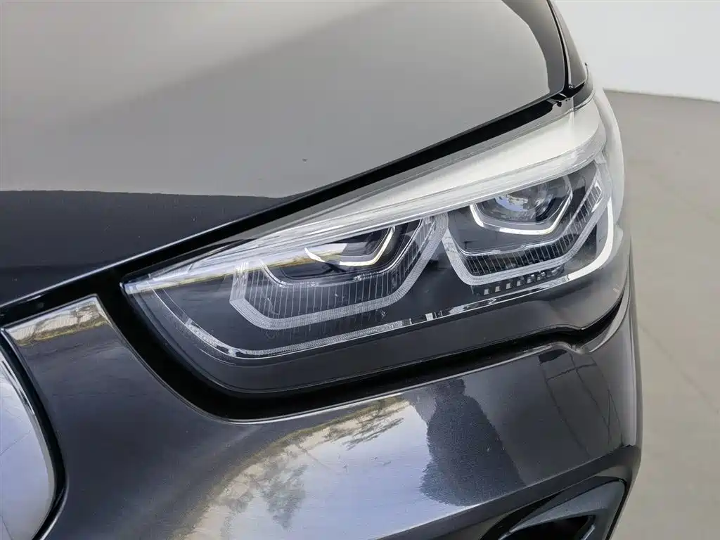 BMW X1 2022 sDrive25Li Lead