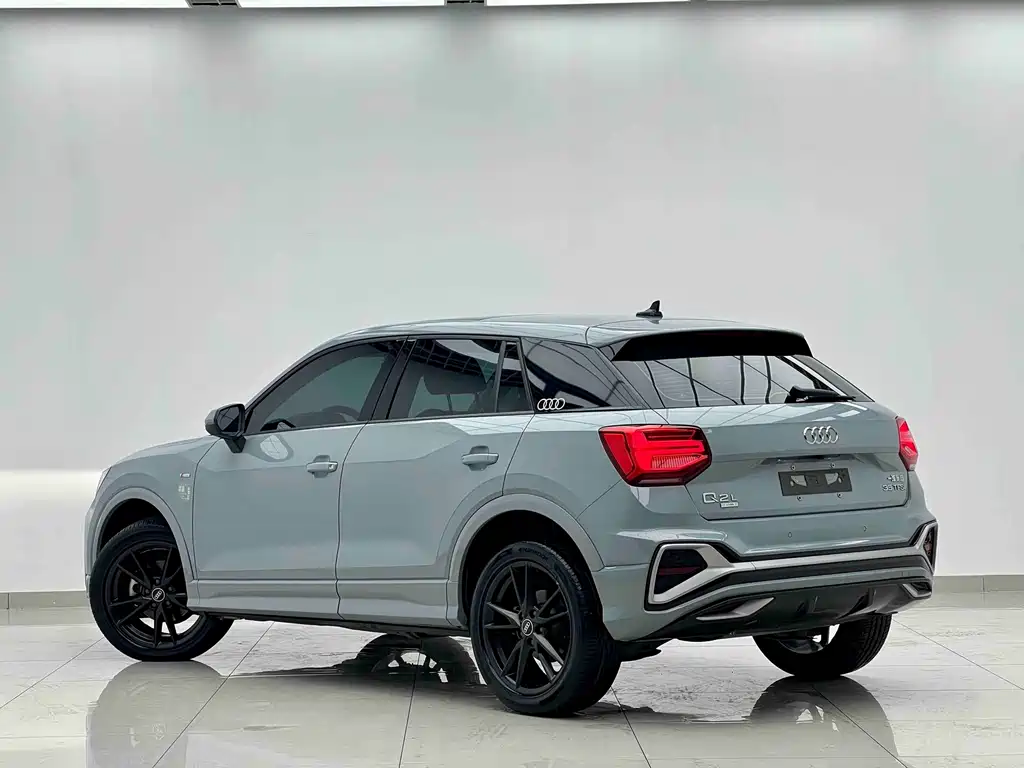 Audi Q2L — миниатюра 4