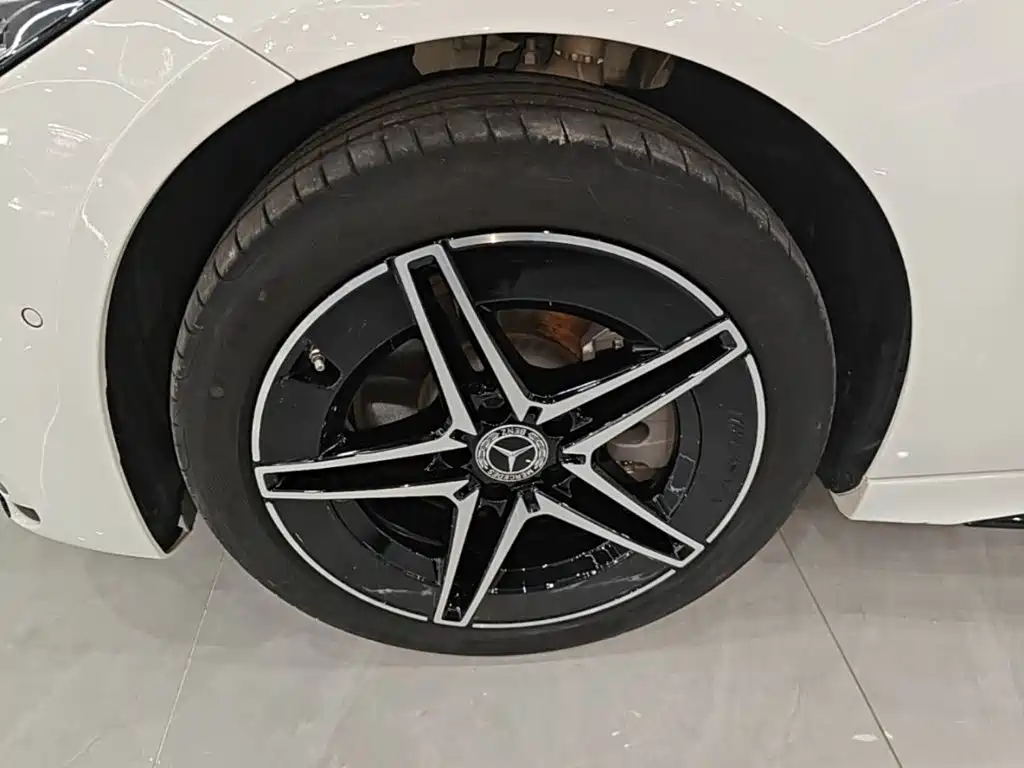 Mercedes-Benz C-Class — миниатюра 25