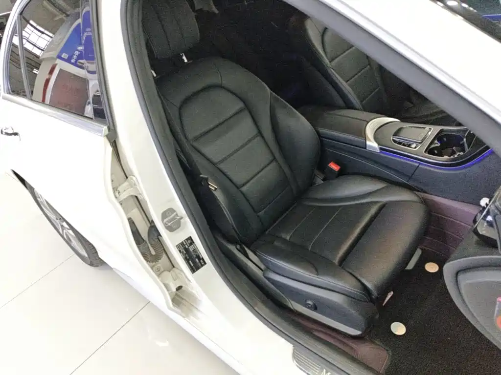 Mercedes-Benz C-Class — миниатюра 25