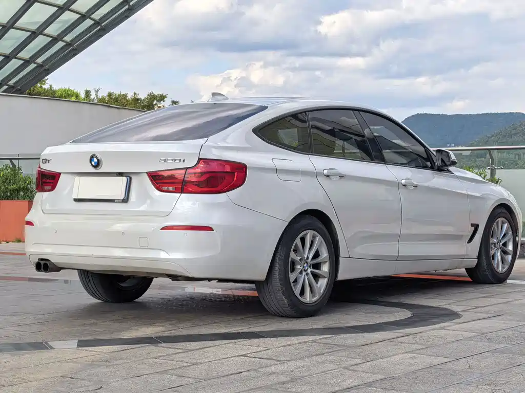 BMW 3 Series GT — миниатюра 9