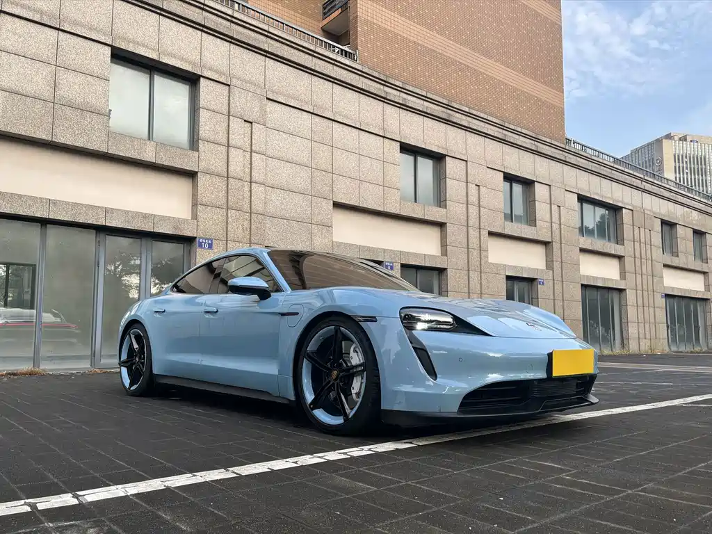 Porsche Taycan — миниатюра 2