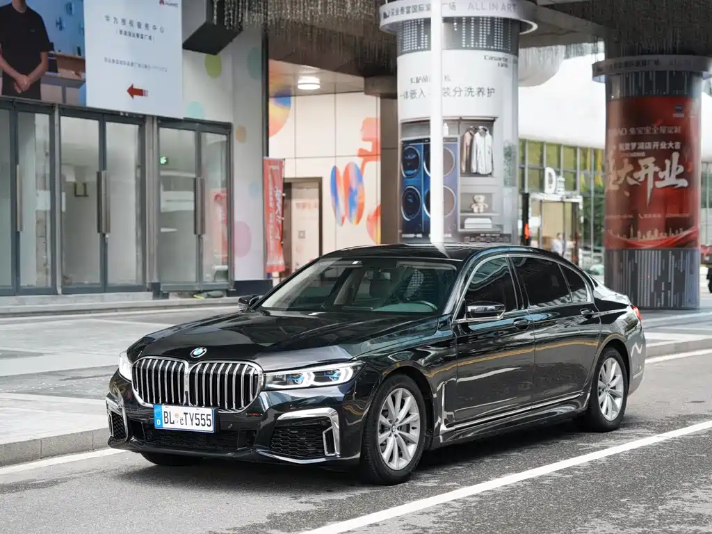 BMW 7 SERIES