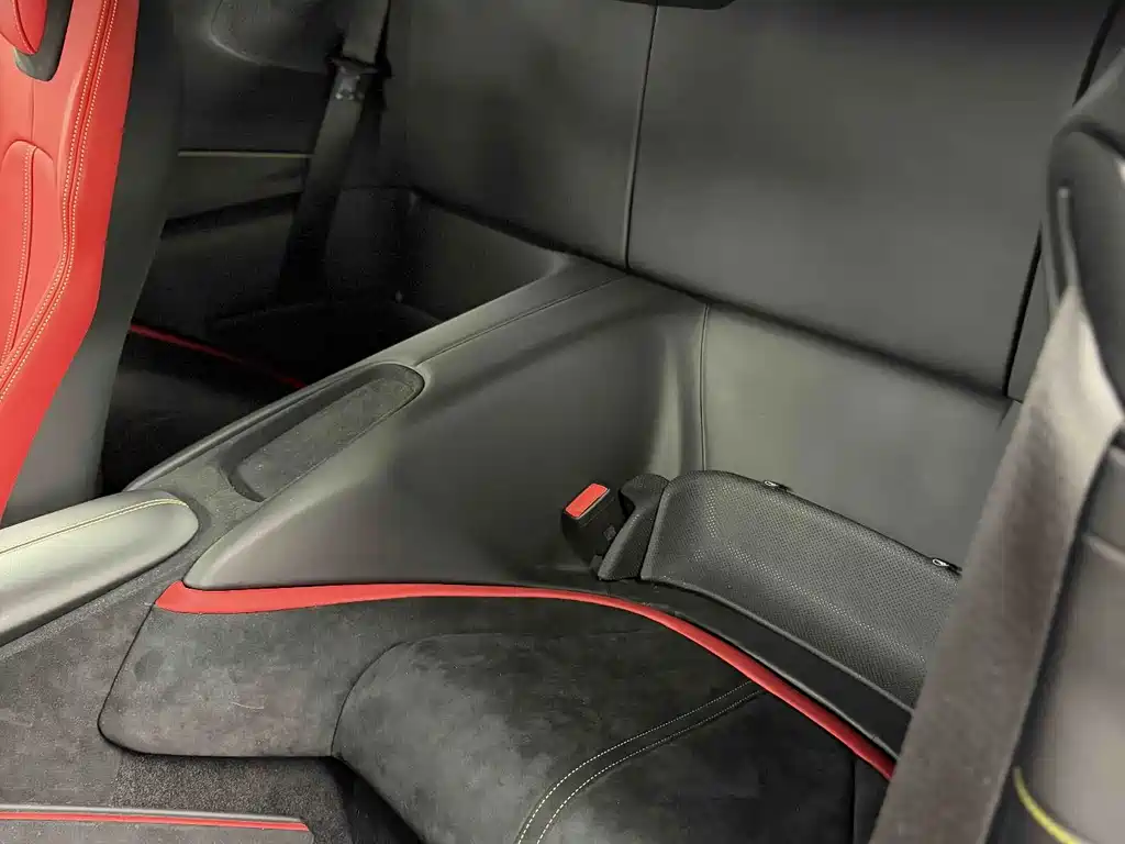 Ferrari Roma — миниатюра 7