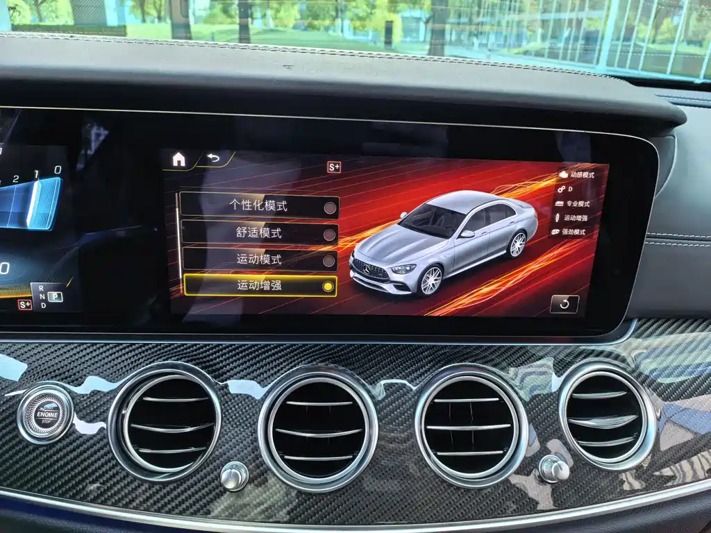 MERCEDES-BENZ E CLASS AMG