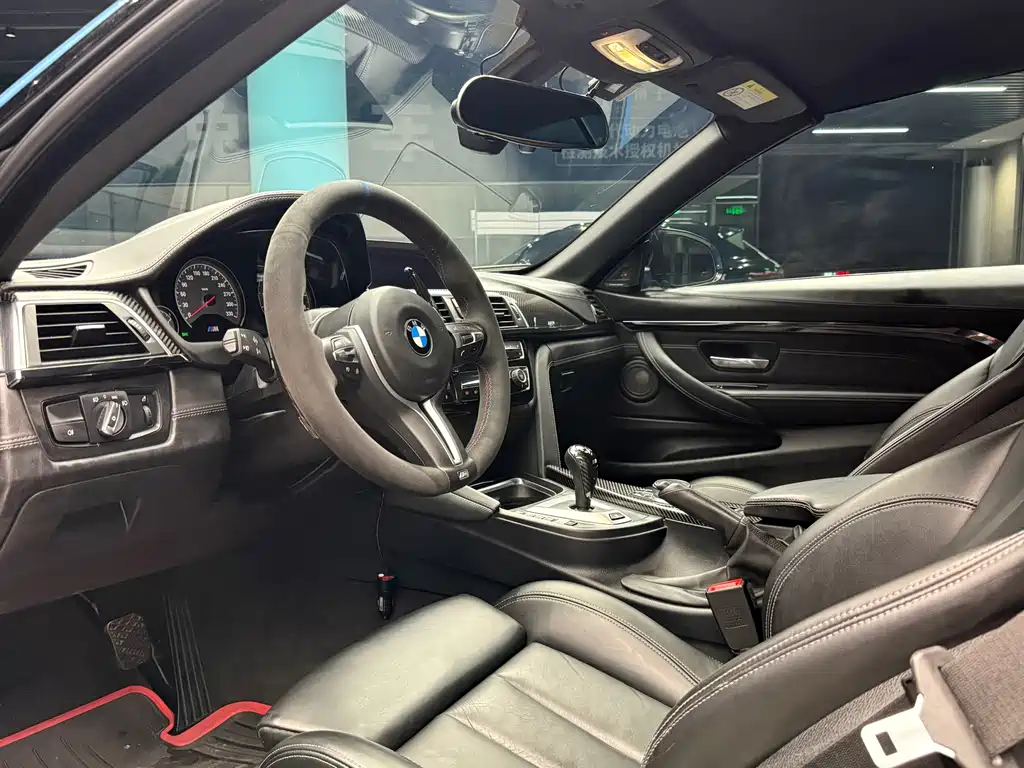 BMW M4 — миниатюра 7