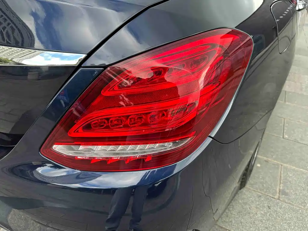 Mercedes-Benz C-Class — миниатюра 26
