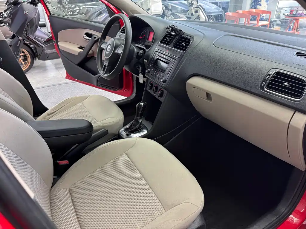 Volkswagen Polo — миниатюра 11