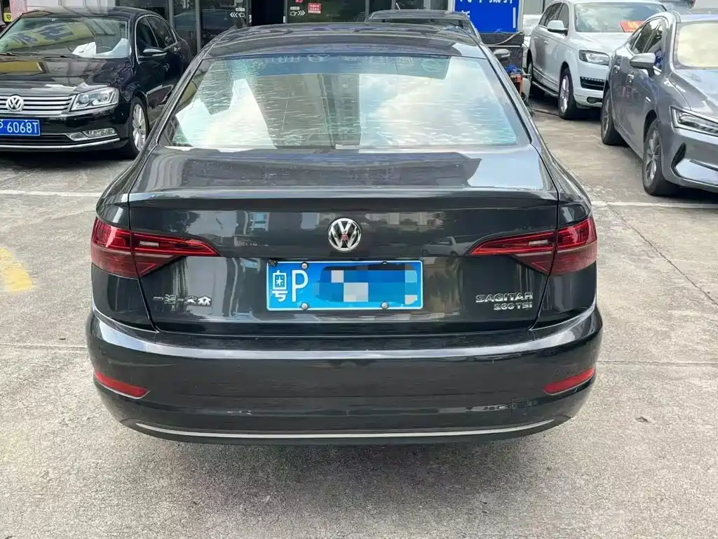Volkswagen Sagitar — миниатюра 8