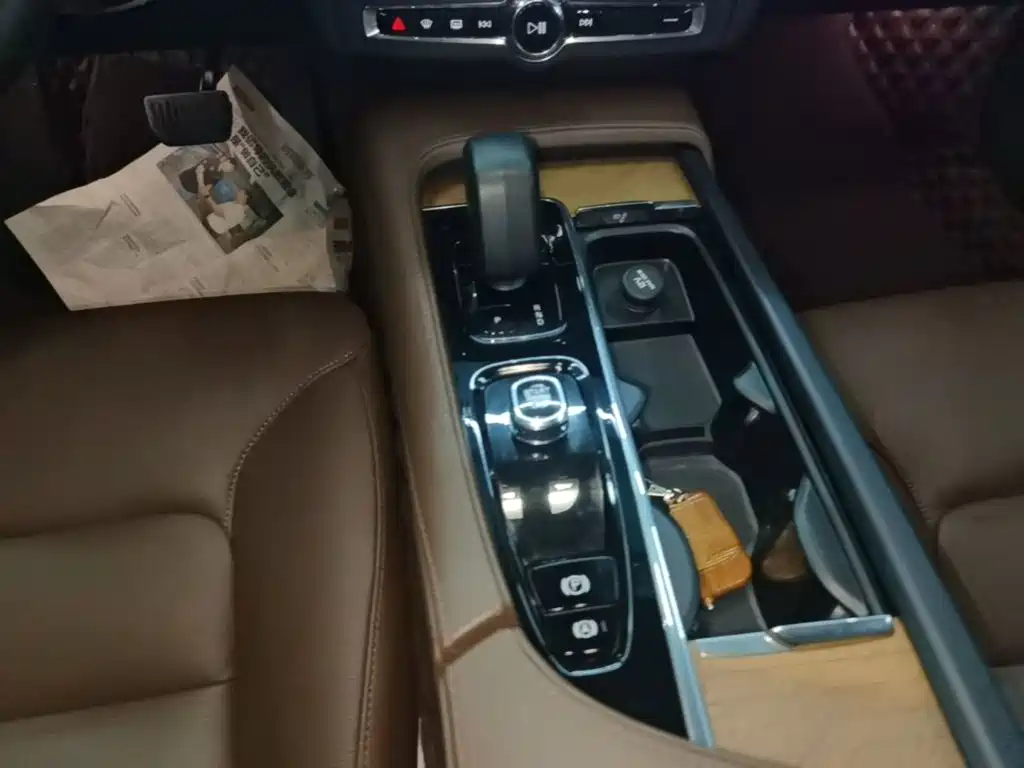 Volvo S90 — миниатюра 14
