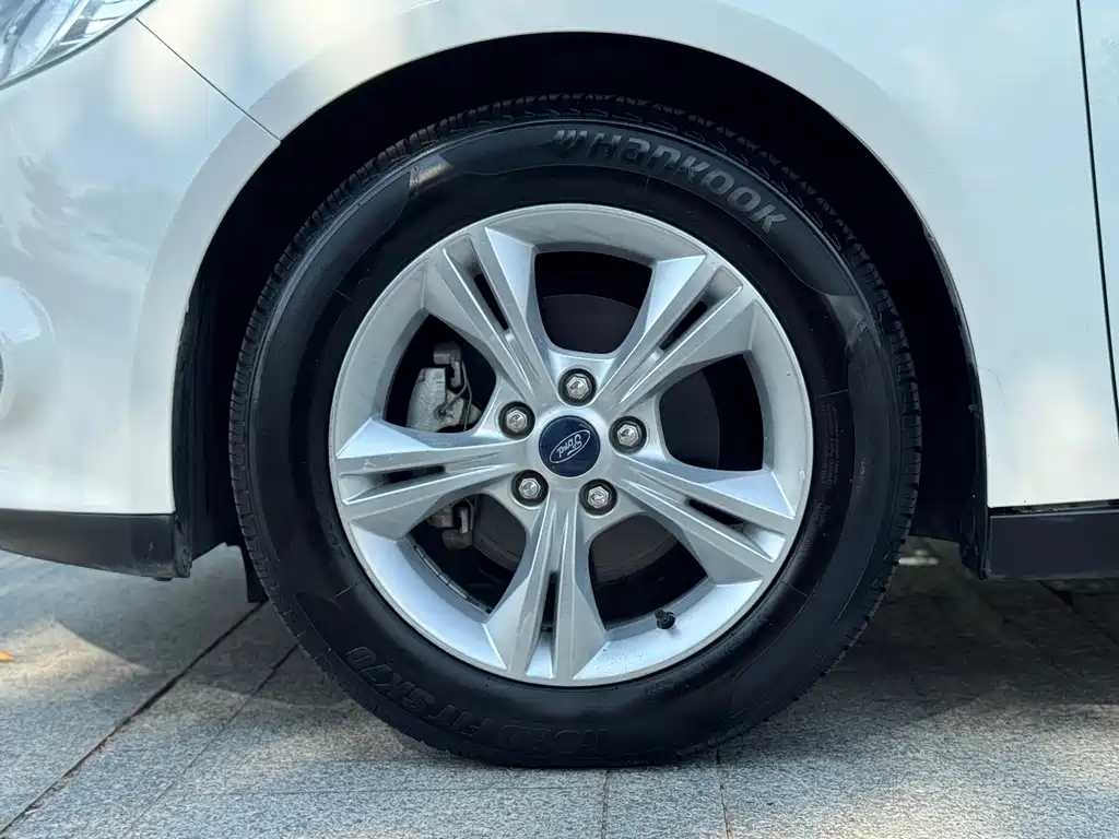 Ford Focus — миниатюра 23