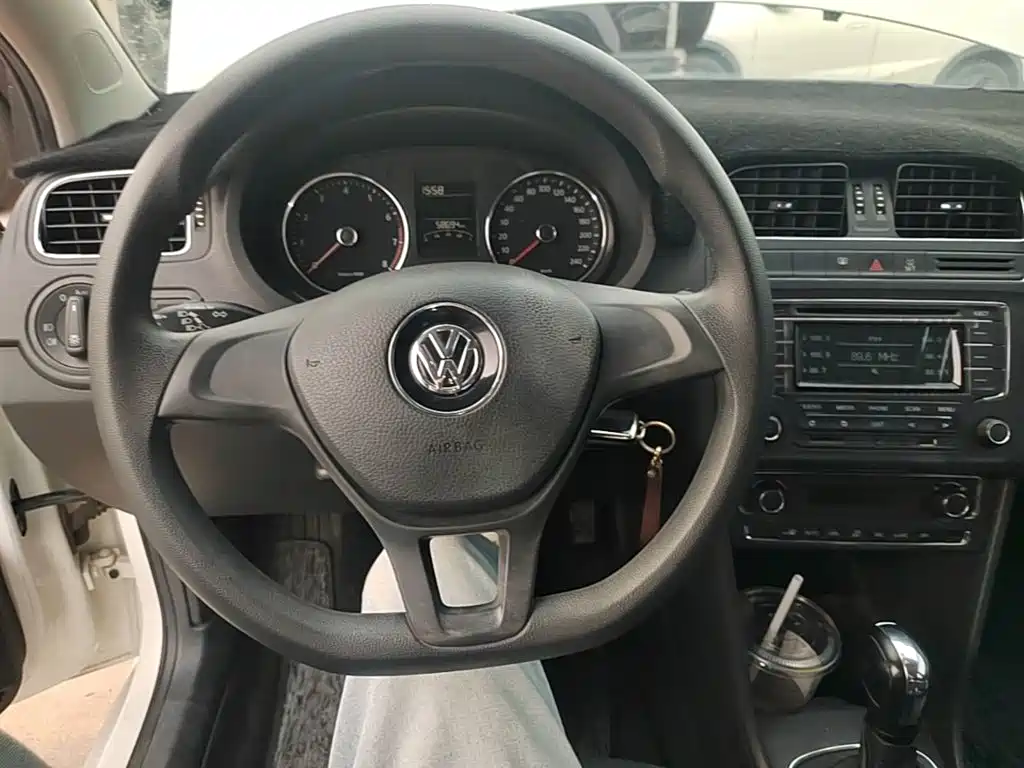 Volkswagen Polo — миниатюра 11
