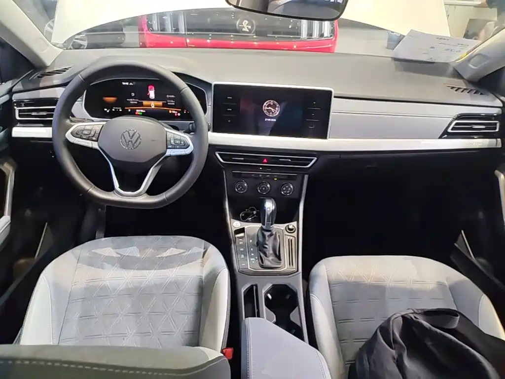 Volkswagen Lavida — миниатюра 10
