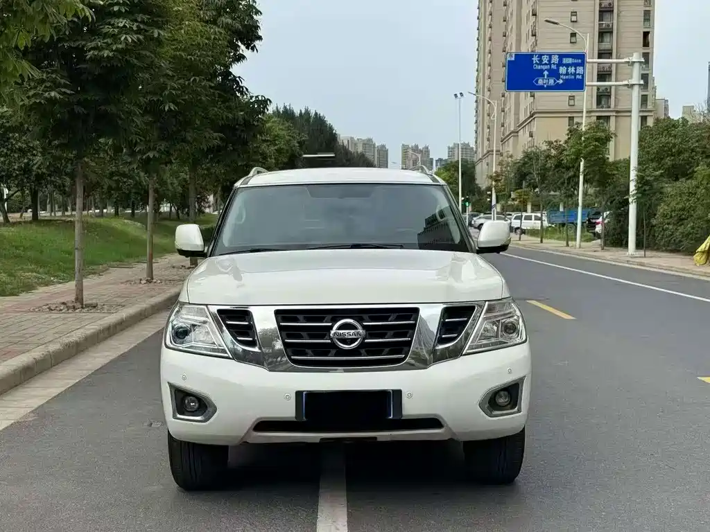Nissan Patrol — миниатюра 2
