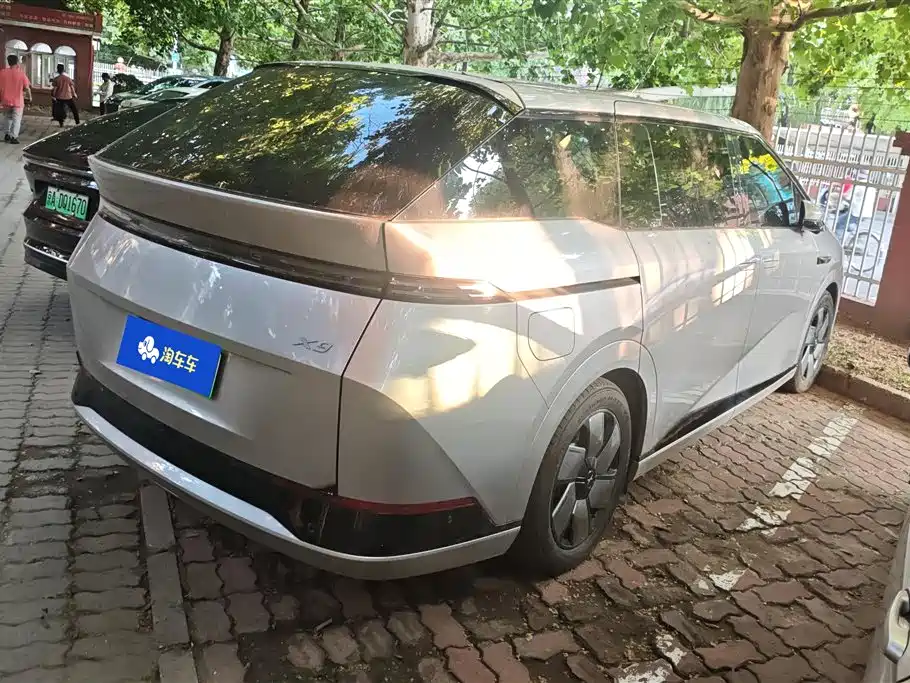 Xpeng X9 2024 610 Pro