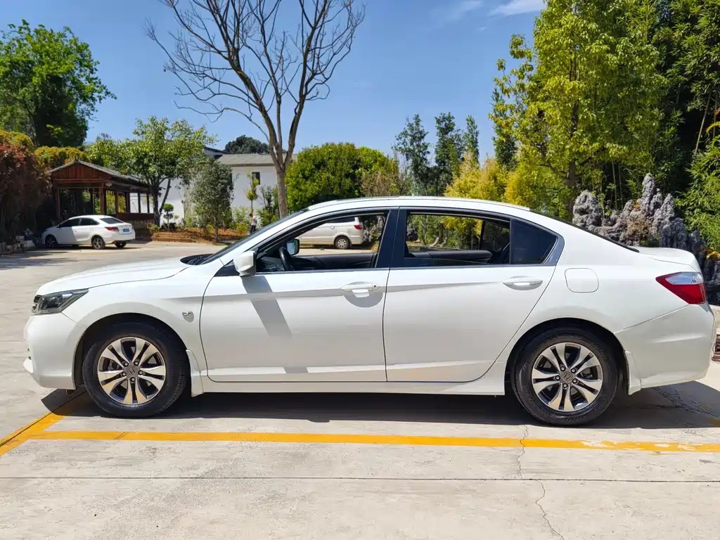 Honda Accord 2015 2.0L LXS Elite