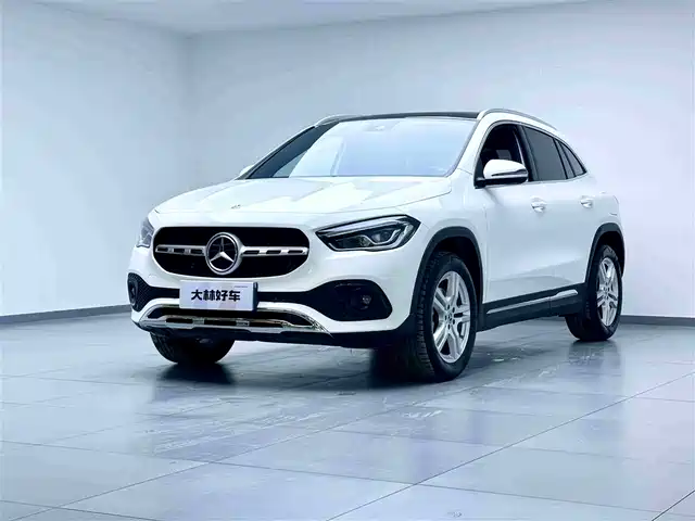 MERCEDES-BENZ  GLA 2022