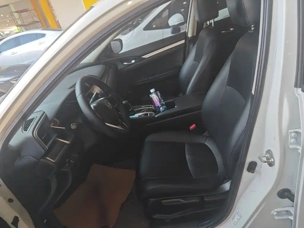 Honda Civic — миниатюра 15