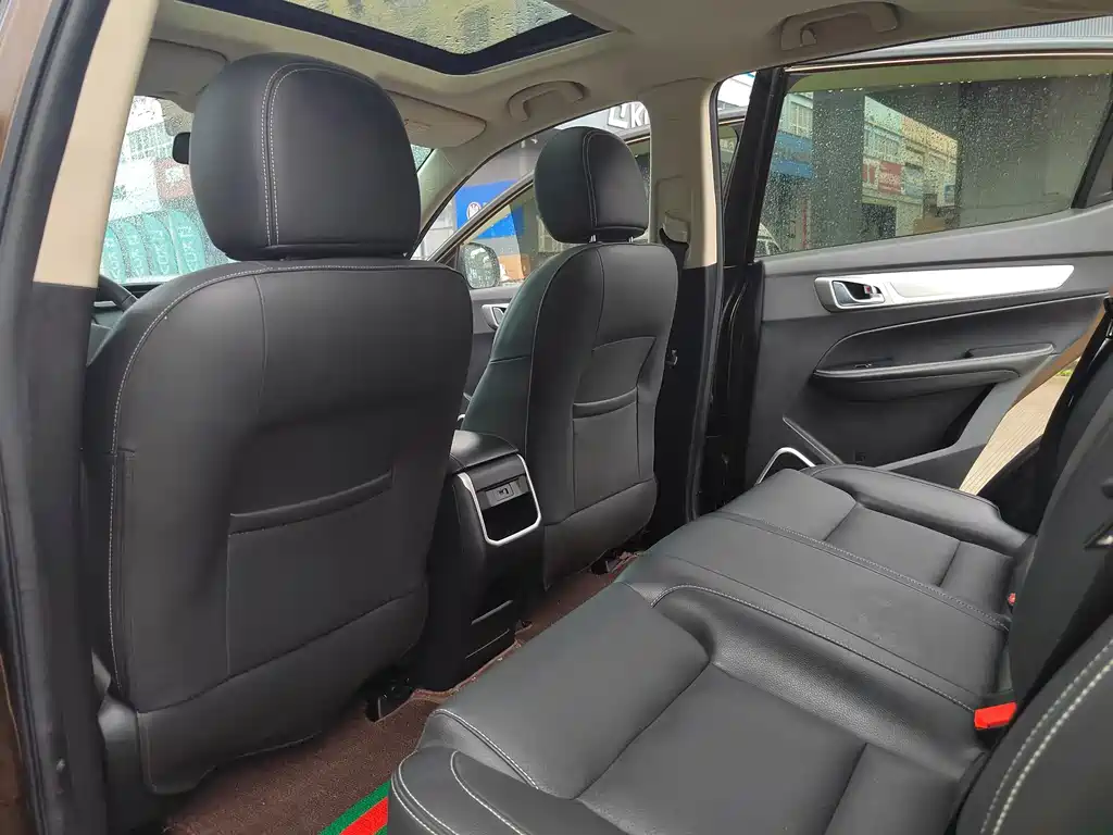 Geely Vision X6 — миниатюра 6
