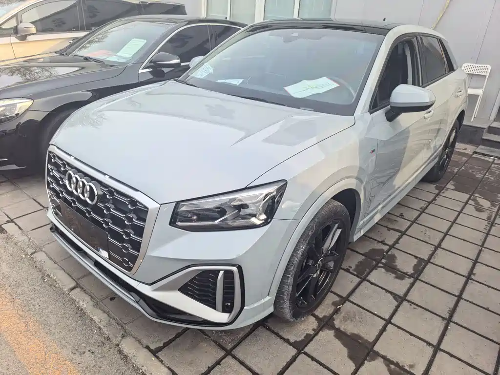 Audi Q2L 2023