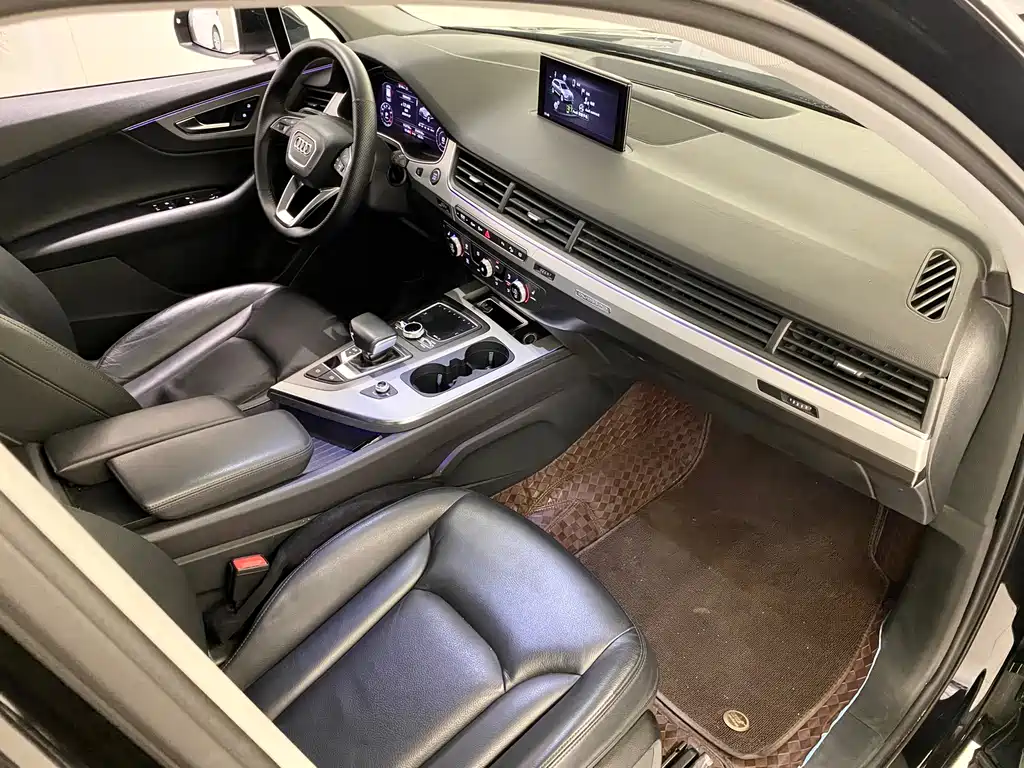 Audi Q7 — миниатюра 12
