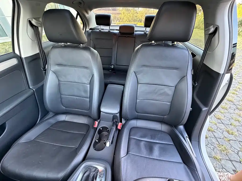 Volkswagen Sagitar — миниатюра 22