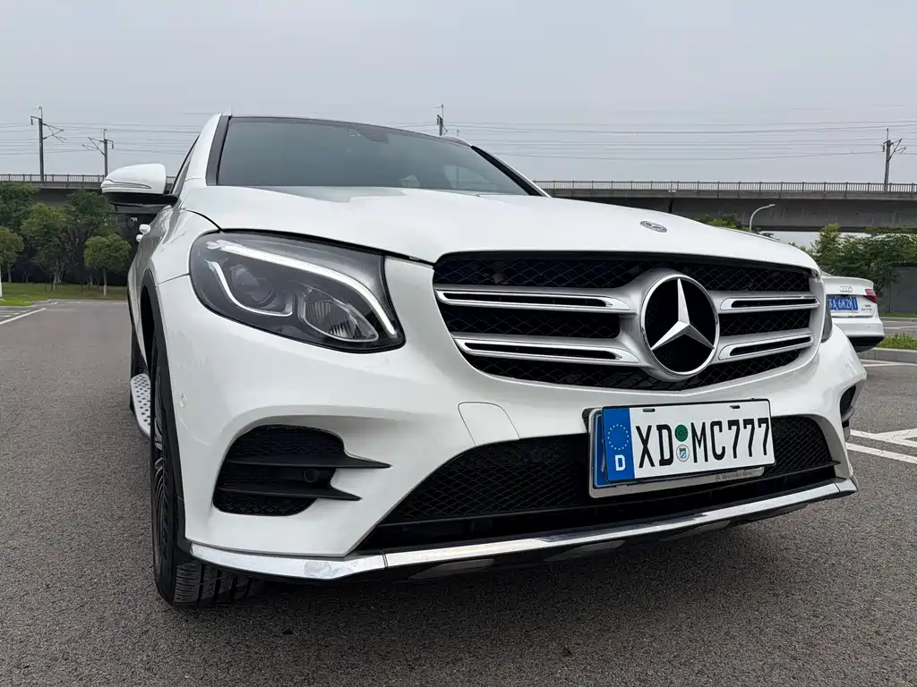 Mercedes-Benz GLC 2018 GLC 260 4MATIC