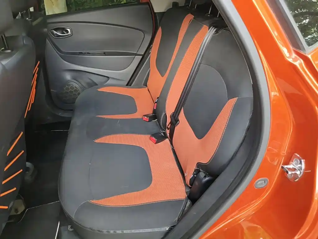 Renault Captur — миниатюра 17