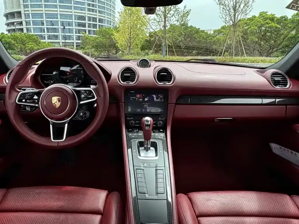 Porsche 718 2018 Cayman 2.0T